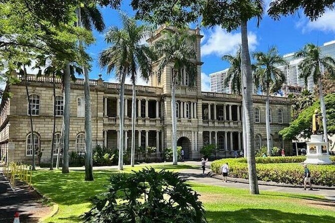 Through A Glass Darkly The Strange and Tragic History Of Honolulu - Key Points