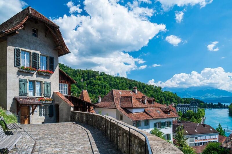 Thun: Express Walk with a Local in 60 minutes - The Sum Up