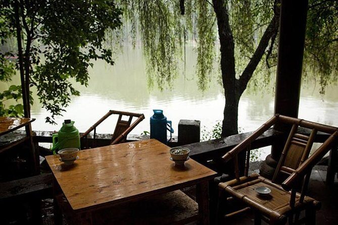 Ticket reservation for Chengdu Giant Panda Breeding Base - The Location and Meeting Points