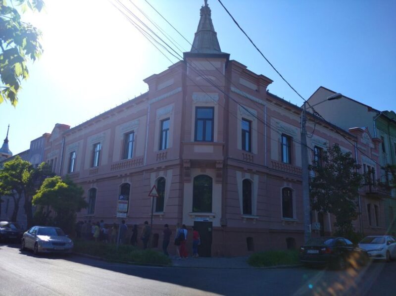 Timisoara Dream Tour in Elisabetin Neighborhood - Key Points