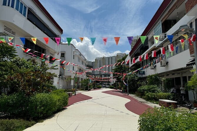 Tiong Bahru's Tastiest Treats Private Food Tour in Singapore - Key Points