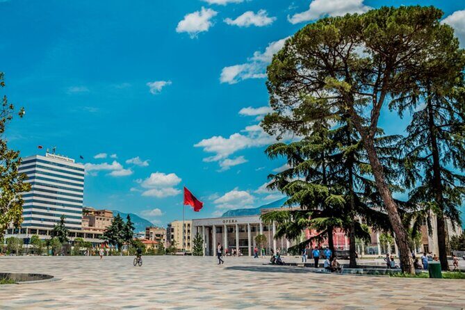 Tirana food & communism sites - 1 day - The Sum Up