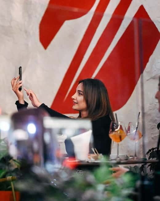 Tirana: Pub Experience with Tarot Cards and 5 Cocktails - An In-Depth Look at the Tirana Pub Experience