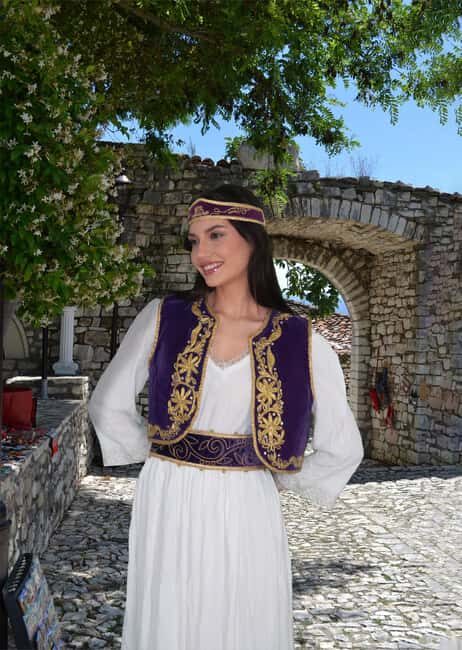 Tirana: Traditional Photoshoot in Albanian Costumes - Key Points