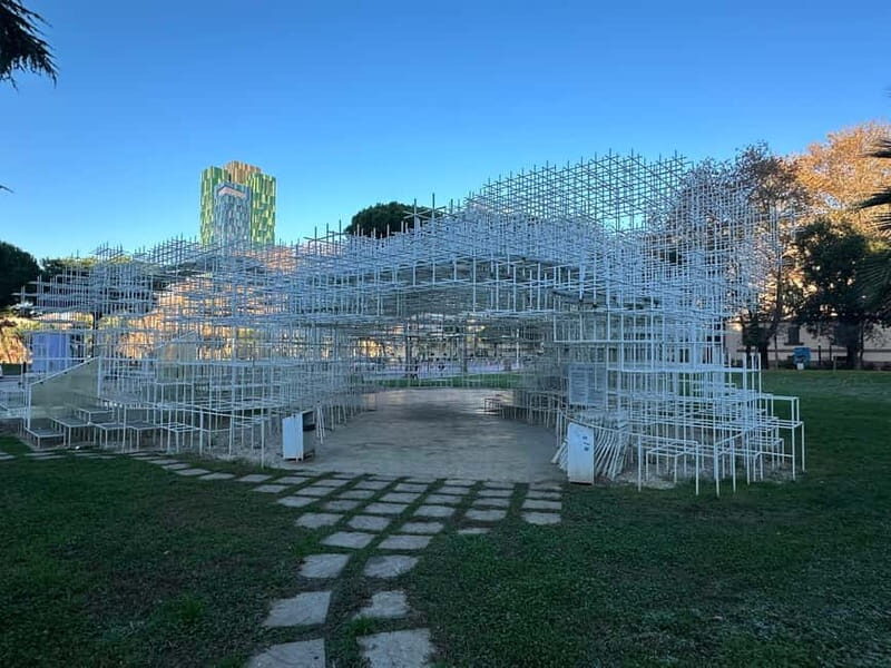 Tirana: Walking Tour through Attractions of Historic Center - Exploring Tirana’s Historic Center