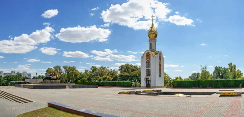 Tiraspol: City Highlights Walking Tour with Local Guide - Exploring Tiraspol: A Step Back in Time