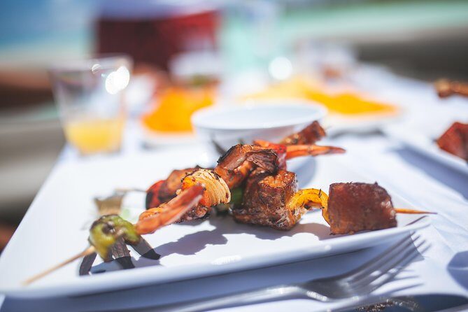 Toa Boat Bora Bora Private Lagoon tour with Lunch on Ambassador Boat - What Makes This Tour Unique