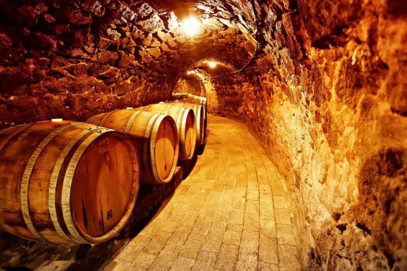 Tokaj: Classic Wine Tasting - An In-Depth Look at the Experience