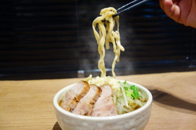 Tokyo 6hr Private Guided Tour & Jiro Style Ramen Cooking - Key Points