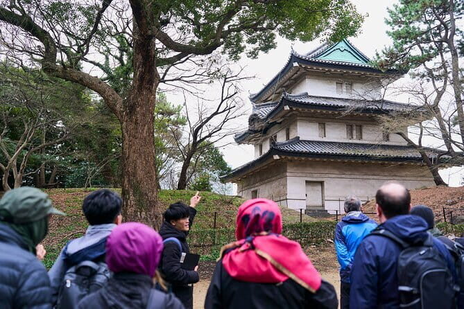 Tokyo Castle & Imperial Palace , Historical Walking Tour - Exploring the Itinerary: What to Expect at Each Stop