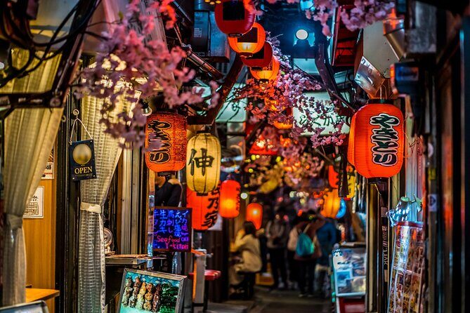 Tokyo: Private tour of Beckoning Cat Painting at Yanaka - What travelers can expect: a detailed itinerary breakdown