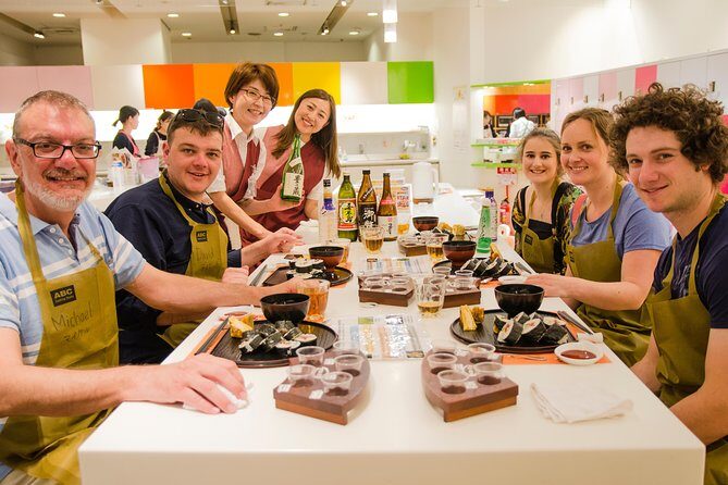 Tokyo Tsukiji Outer Fish Market Tour and Sushi Cooking Lesson - A Complete Look at the Experience