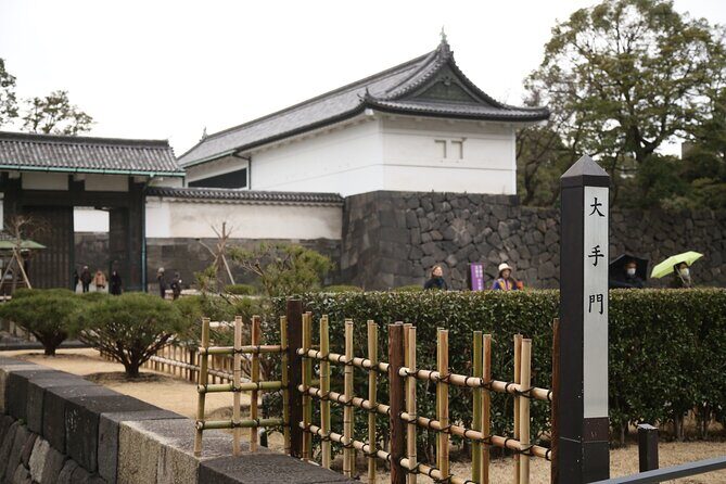 Tokyo's Imperial Palace & Nihonbashi Tour - A Detailed Look at the Experience