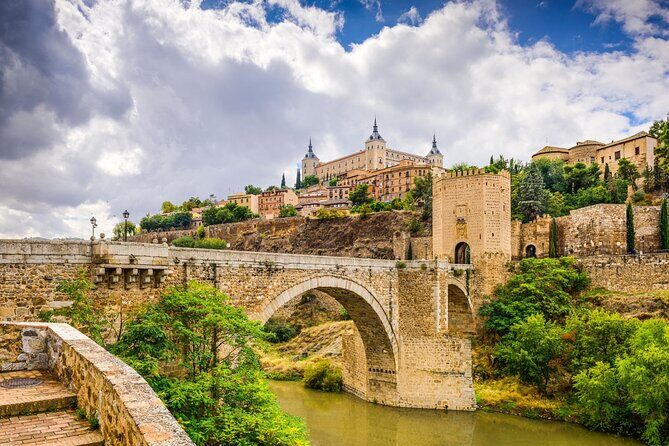Toledo Full Day with Winery Visit, Tapas & Wine Tasting - The Journey to Toledo: What You Can Expect