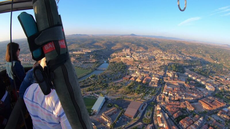 Toledo: Hot Air Balloon Ride with Spanish Breakfast - The Experience on the Day