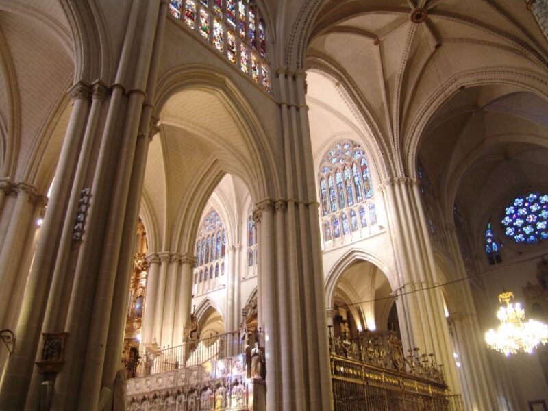 Toledo: Private Monuments Walking Tour with Monument Entry - Unpacking the Price and Value