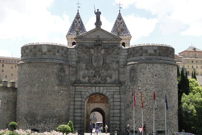 Toledo private tour from Madrid by private car - FAQ