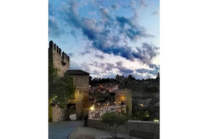 Toledo private walking tour - Key Points: