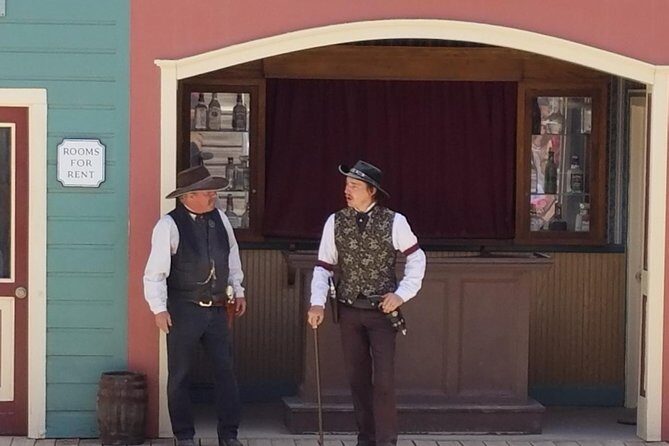Tombstone and Bisbee Sightseeing Tour with Saguaro N.P. - Key Points