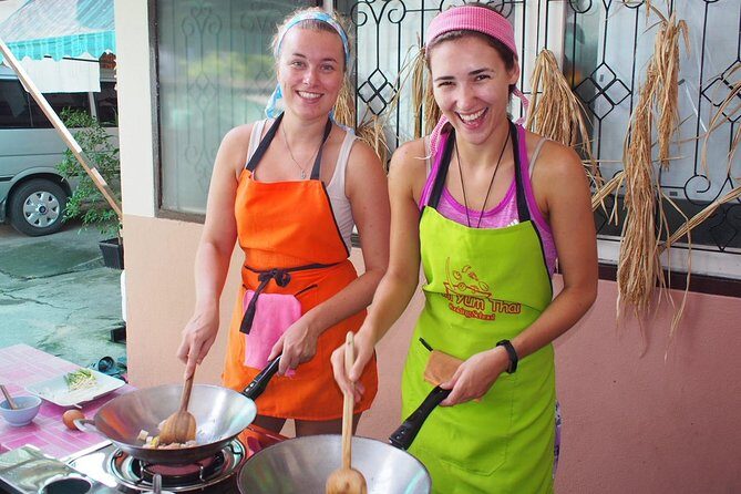 Tomyumthai Cooking Class in Chiang Mai - Authenticity and Personal Touches: What Makes This Experience Shine