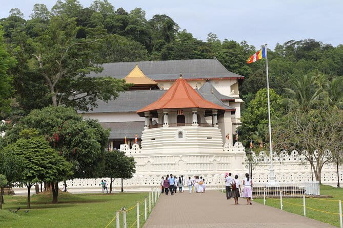 Top four day tours in two days - All Inclusive private tour from Colombo - An In-Depth Look at the Two-Day Sri Lanka Tour