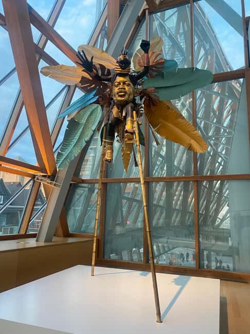 Toronto: Bus or Walking City Tour in English or French - Key Points