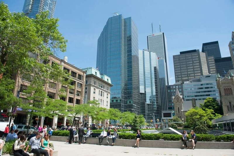 Toronto: City Highlights Walking Tour | 3-Hour - How the Tour Operates
