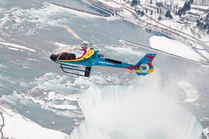 Toronto City Transportation with CN Tower Views - In-Depth Breakdown of the Experience