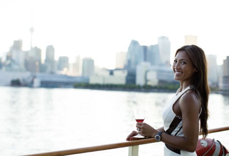 Toronto: City Views Harbor Cruise - Food, Drinks, and Extras