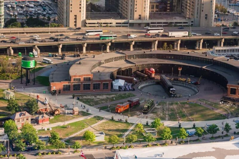 Toronto: Downtown Walking Tour with Optional Cruise - Key Points