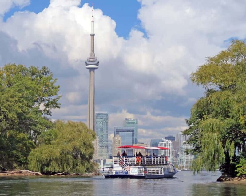 Toronto: Guided Harbour and Islands Sightseeing Cruise - Exploring Toronto from the Water: What to Expect