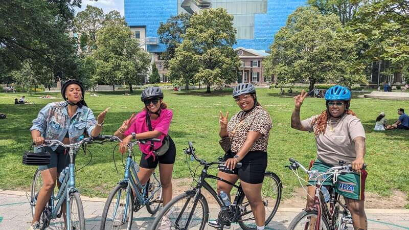 Toronto: Heart of Downtown 3.5-Hour Bike Tour - Key Points