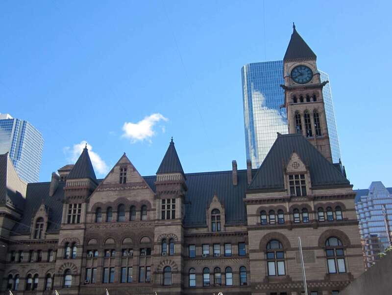 Toronto: Highlights Drive and Walking Tour - What Makes This Tour Stand Out?