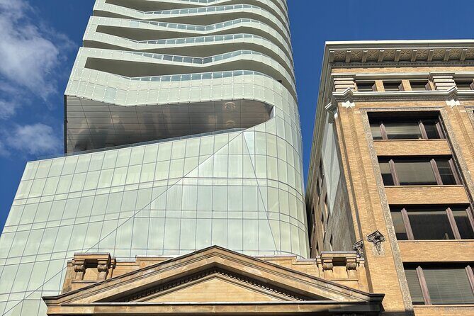 Toronto Highlights Walking Tour with a Local - FAQ