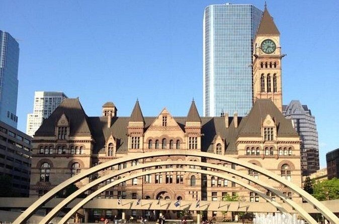 Toronto Must-See Attractions Walking Tour With A Guide - Timing and Suitability
