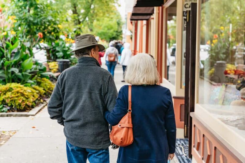 Toronto: Niagara Day Tour w/ Niagara on the Lake & Boat Ride - FAQ