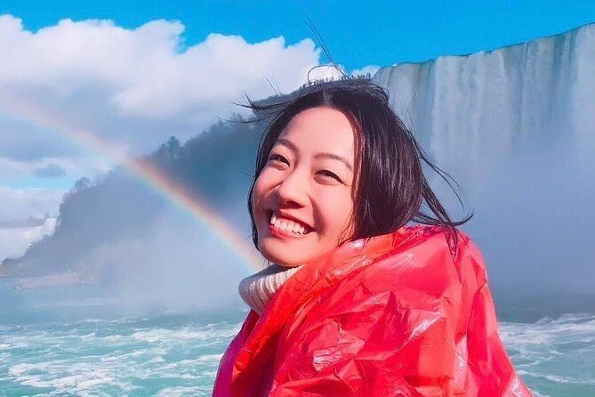 Toronto: Niagara Falls Day Tour with Boat option - FAQs