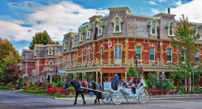 Toronto: Niagara Falls Guided Tour with Winery Stop - Key Points
