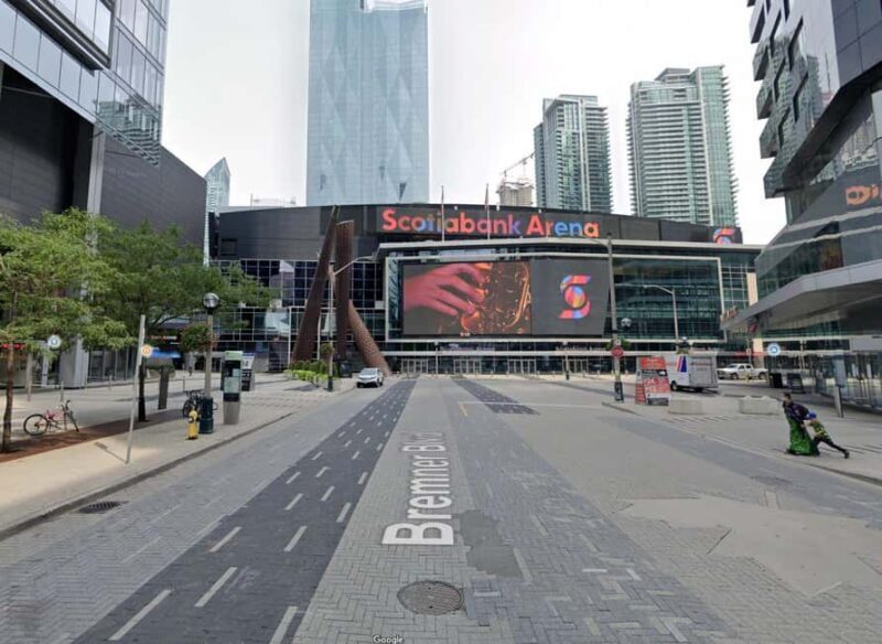 Toronto: Niagara Falls & NOTL Heritage Town Guided Day Tour - The Star of the Show: Niagara Falls