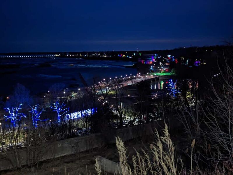 Toronto: Niagara Falls Tour with Boat Ride, Dinner, & Lights - Who Would Love This Tour?