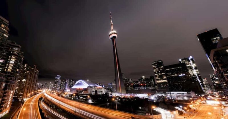 Toronto: Night City Tour - Private. - An In-Depth Look at the Toronto Night City Tour