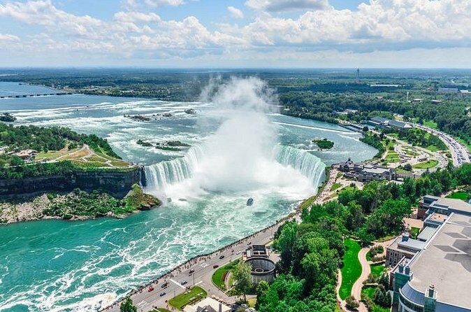 Toronto To Niagara Falls Luxury Private Tour Upto 6 People - Authentic Traveler Perspectives