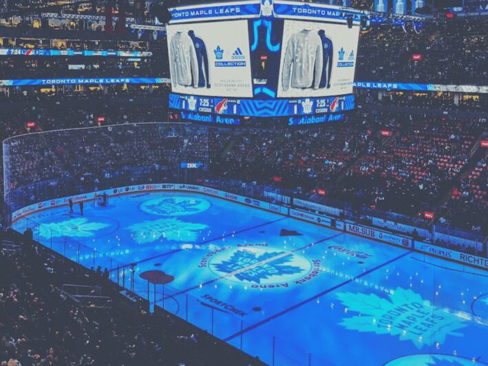 Toronto: Toronto Maple Leafs Game Ticket at Scotiabank Arena - Key Points