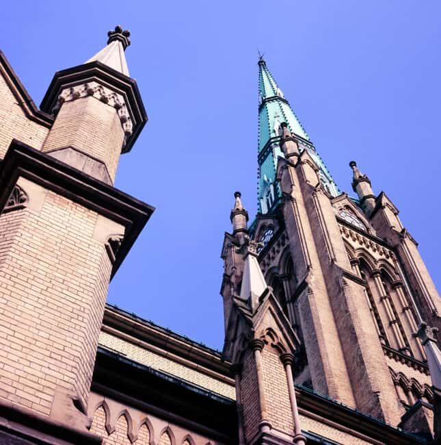 Torontos Holiday Magic: A Christmas Private Walking Tour - A Closer Look at the Tour Experience