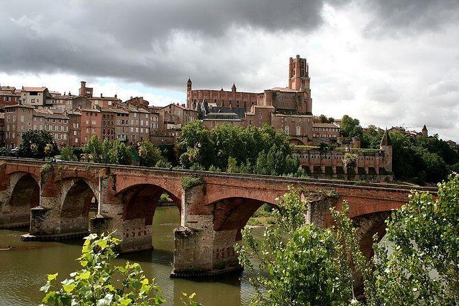 Toulouse : Albi and Cordes/Ciel Day Trip with audio guides - An In-Depth Look at the Tour Experience