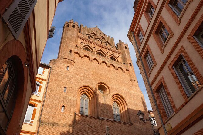 Toulouse Old Town Treasure Exploration Game and Tour - An Immersive Self-Guided Tour of Toulouse’s Historic Heart
