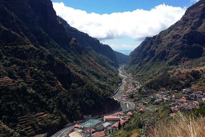 Tour - 8 Villages to the West - FAQs