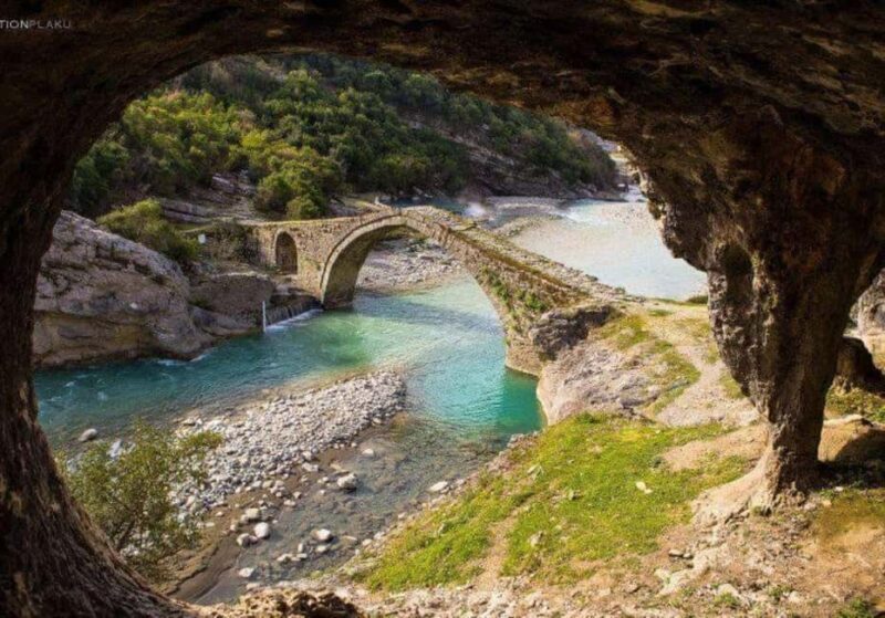 Tour and Guide Përmet Bënjë - The Hidden Gem: Gryka e Këlcyrës