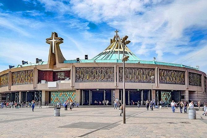 Tour Basilica of Guadalupe and Pyramid of Teotihuacán - Sanctuary of the Virgin - Exploring Mexico’s Sacred and Ancient Heart: A Complete Review of the Basilica of Guadalupe and Teotihuacán Tour