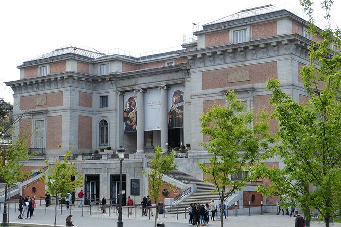 Tour 'Best of Prado Museum' (Skip the line ticket. 7 people max.) - FAQs
